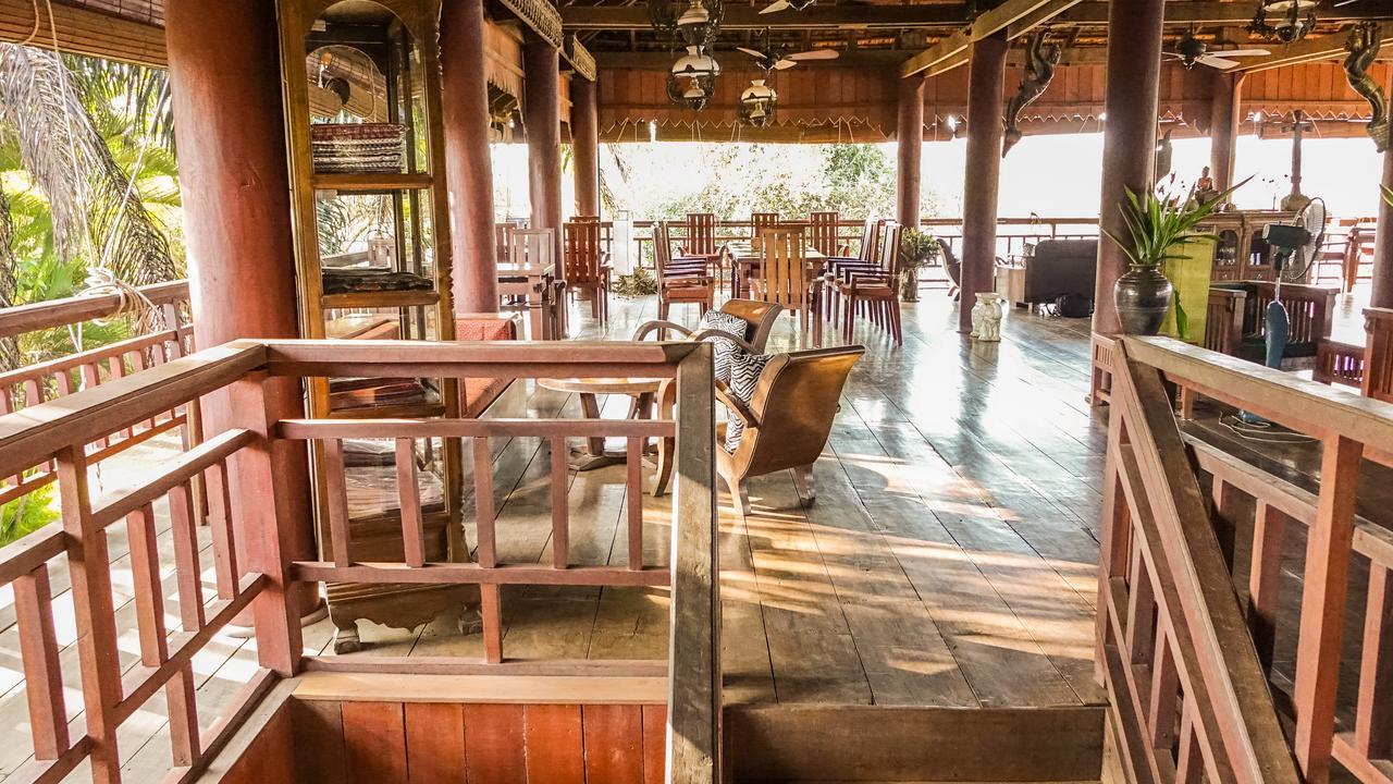 Terres Rouges Lodge Banlung Eksteriør billede